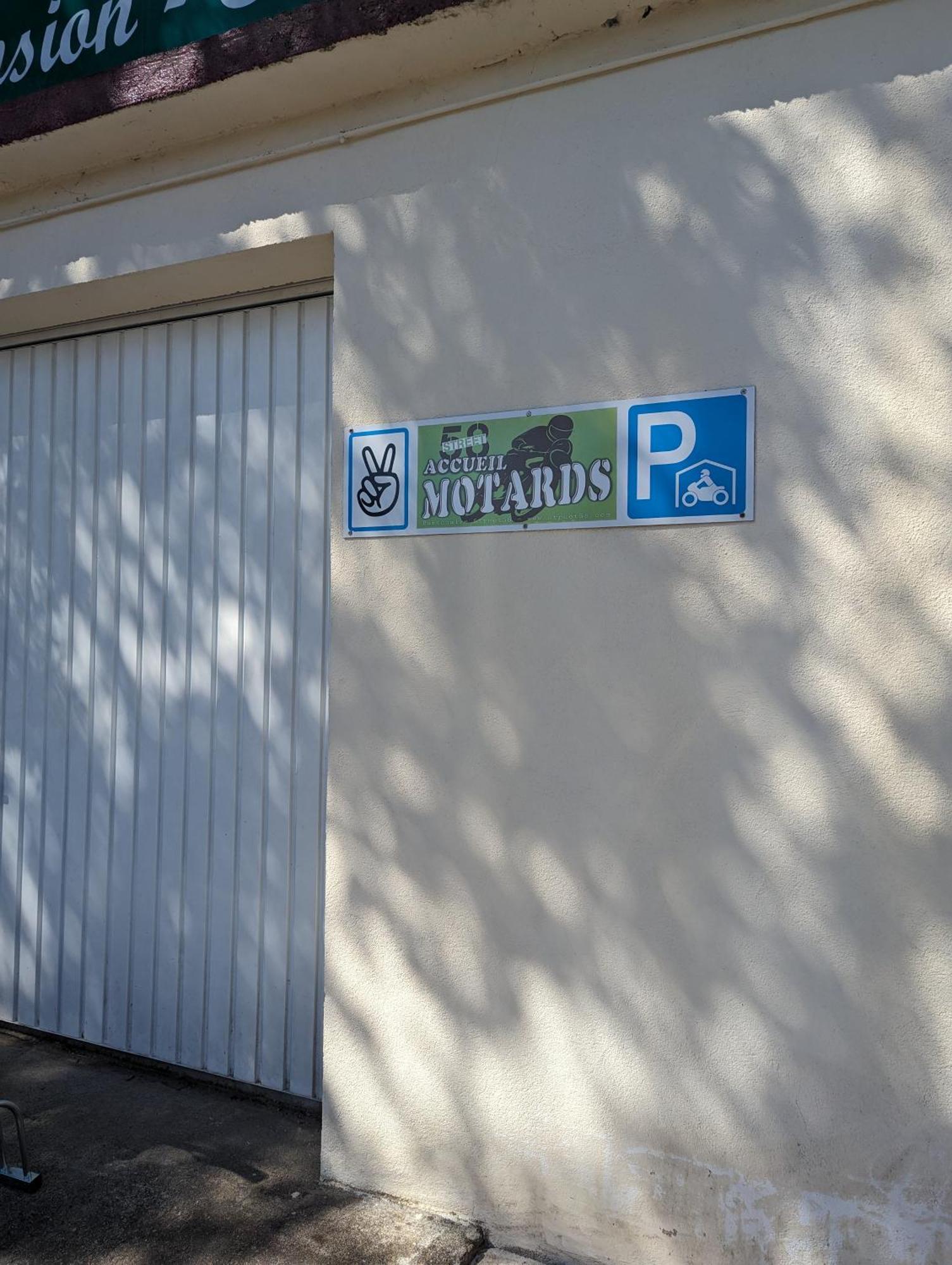 Auberge Des Pins Aubenas Exteriér fotografie