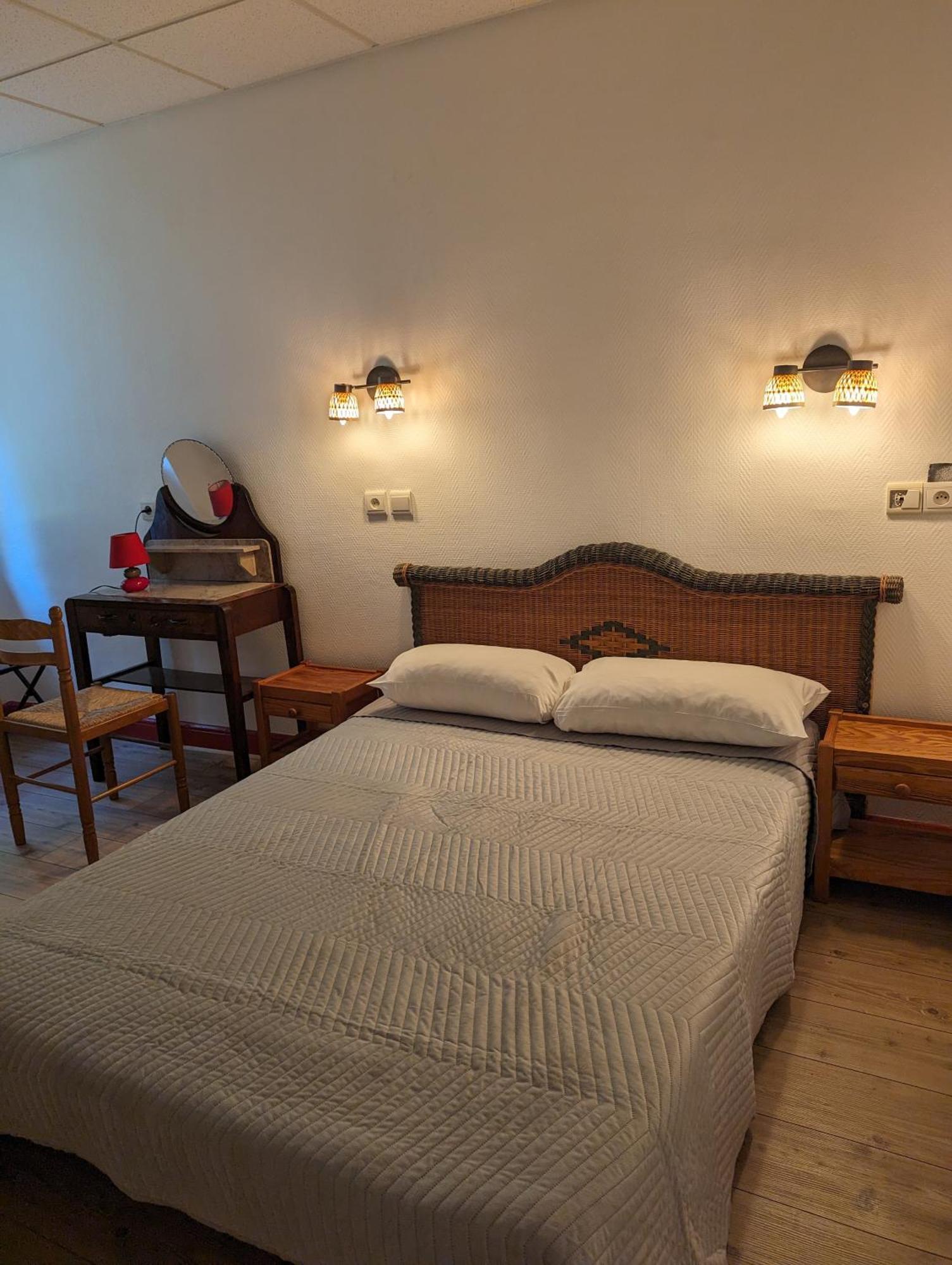 Auberge Des Pins Aubenas Exteriér fotografie