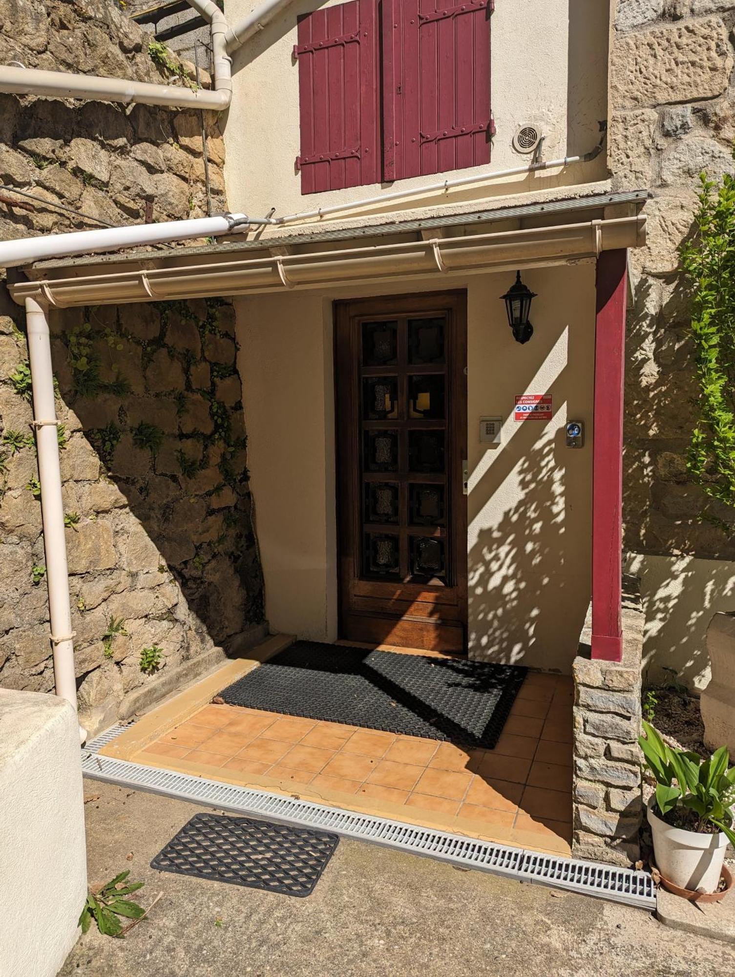 Auberge Des Pins Aubenas Exteriér fotografie